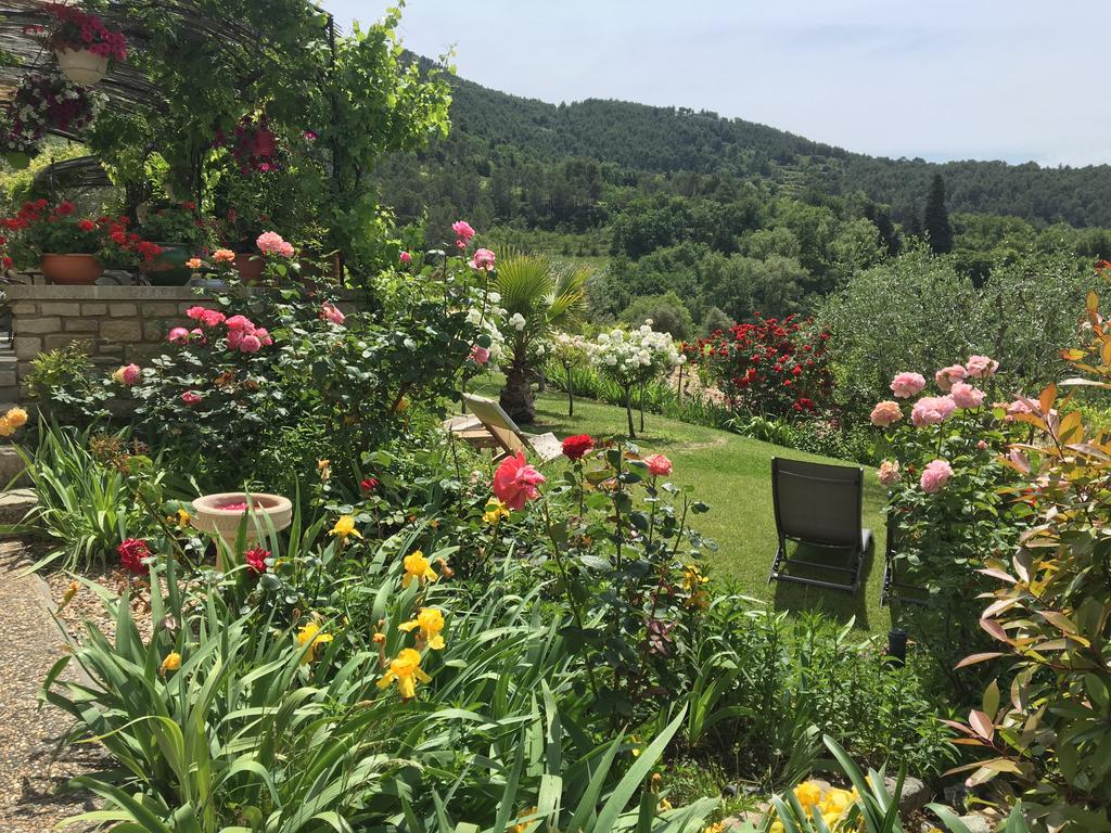 Le Grand Jardin Bed & Breakfast Lafare Exterior photo