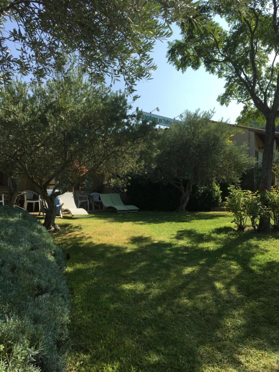 Le Grand Jardin Bed & Breakfast Lafare Exterior photo